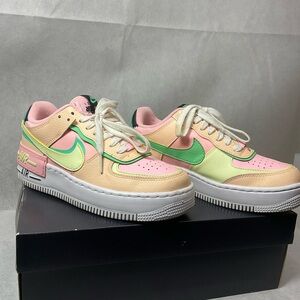 Nike Women Air Force One, Low Shadow Arctic Punch - Size 7